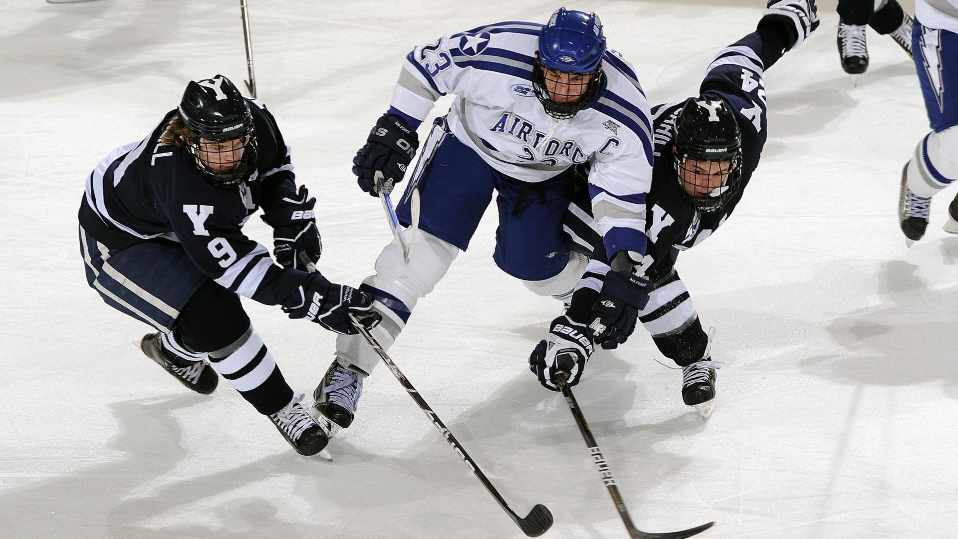 技术突破:球员“天赋”背后的训练秘密,球员突破技巧